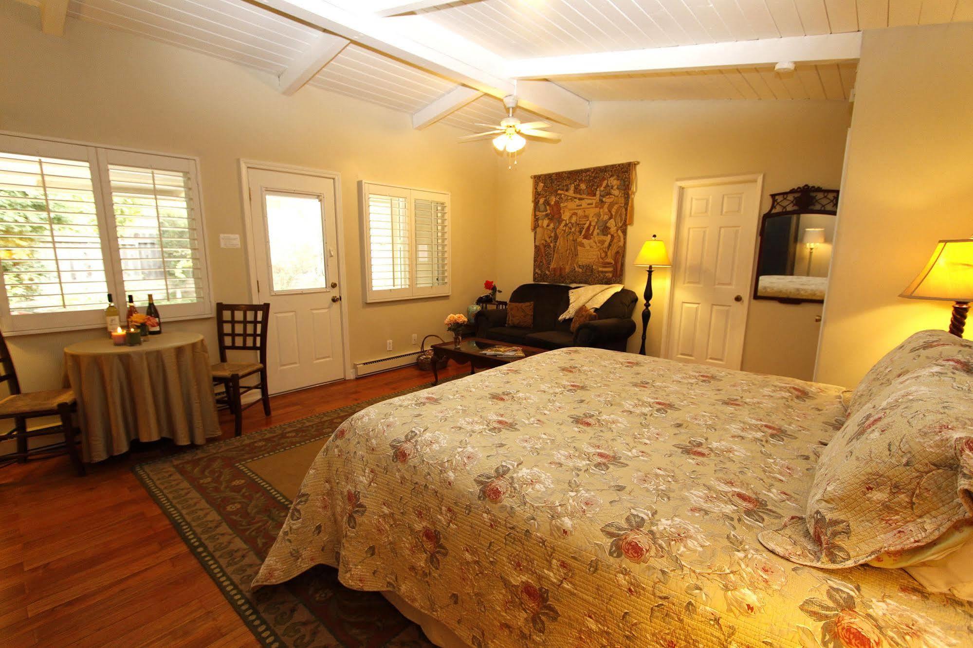 Meadowlark Inn Solvang Buitenkant foto